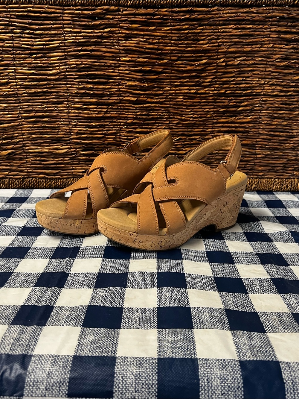 Clarks Giselle Beach Wedge Strappy Boho Sandal Tan Leather US Size, 9M